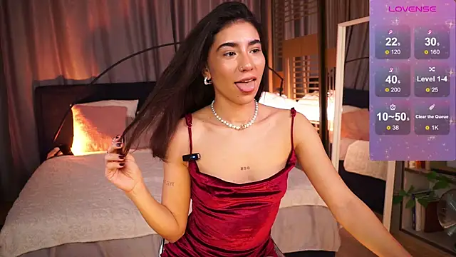 Snapshot of YokoKoko_ chatting on 12, 11, 2025 YokoKoko online show from 12, 11, 2025