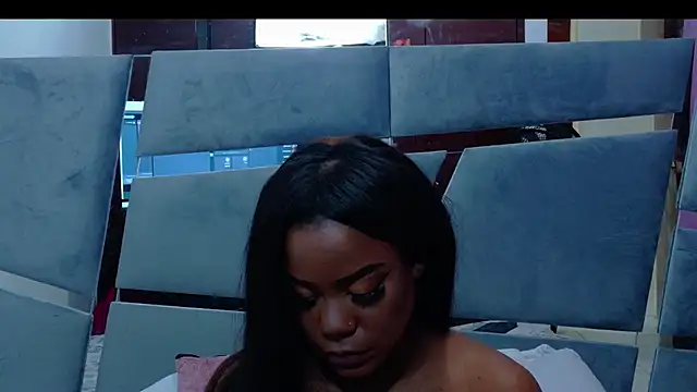 Snapshot of LorraiineJohnson chatting on 7, 11, 2025 LorraiineJohnson online show from 7, 11, 2025