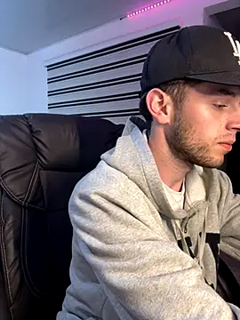 Snapshot of noah_red chatting on 16, 10, 2025 noah red online show from 16, 10, 2025