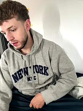 Snapshot of noah_red chatting on 3, 11, 2025 noah red online show from 3, 11, 2025