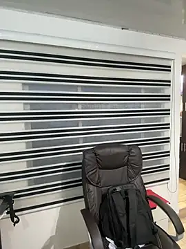 Snapshot of noah_red chatting on 25, 11, 2025 noah red online show from 25, 11, 2025