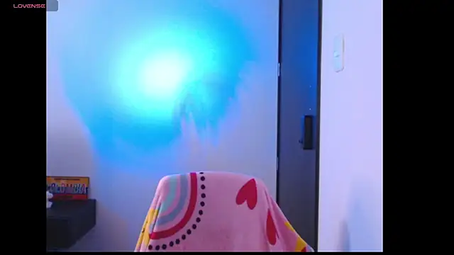 Snapshot of Eva_Feller69 chatting on 13, 10, 2025 Eva Feller69 online show from 13, 10, 2025