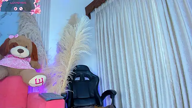 alejagarcia  online show from 3, 2, 2026