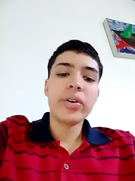 Snapshot of Stevenmonsalve chatting on 4, 10, 2025 Stevenmonsalve online show from 4, 10, 2025