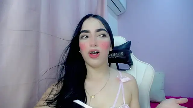 Snapshot of cielooo_ chatting on 11, 4, 2026 cielooo online show from 11, 4, 2026