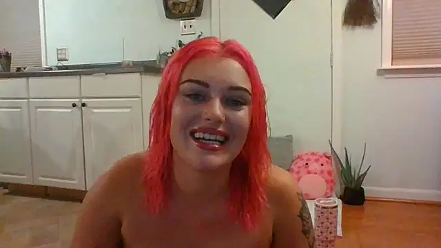 Snapshot of strawberryshortbabe chatting on 7, 10, 2025 strawberryshortbabe online show from 7, 10, 2025
