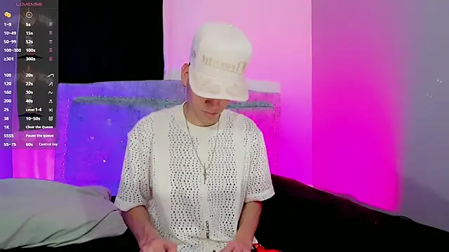 Snapshot of lopez_and_jesus chatting on 15, 10, 2025 lopez and jesus online show from 15, 10, 2025