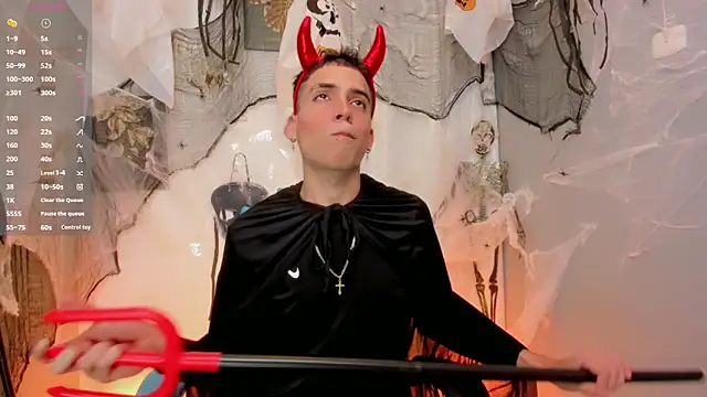 Snapshot of lopez_and_jesus chatting on 29, 10, 2025 lopez and jesus online show from 29, 10, 2025