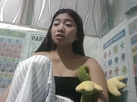 Snapshot of Hot_Lina31 chatting on 19, 7, 2026 Hot Lina31 online show from 19, 7, 2026