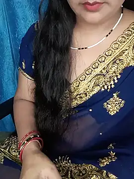 Snapshot of Rashmi_011 chatting on 5, 7, 2026 Rashmi 011 online show from 5, 7, 2026