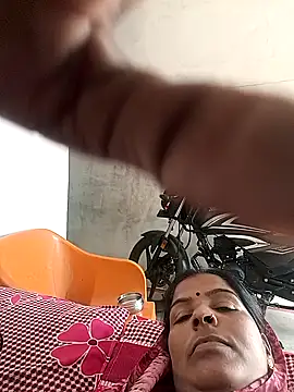 Snapshot of Sapnahot34 chatting on 4, 11, 2025 Sapnahot34 online show from 4, 11, 2025