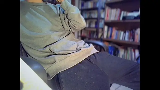 Snapshot of Ed15399 chatting on 23, 11, 2025 Ed15399 online show from 23, 11, 2025