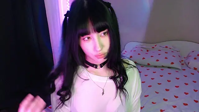 Snapshot of NaemiiBlush chatting on 28, 10, 2025 NaemiiBlush online show from 28, 10, 2025