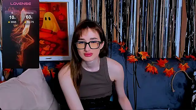 Olivia Grantt online show from 1, 11, 2025