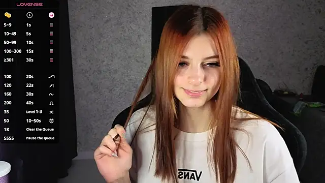 Snapshot of kitti_sweett chatting on 6, 1, 2026 kitti sweett online show from 6, 1, 2026