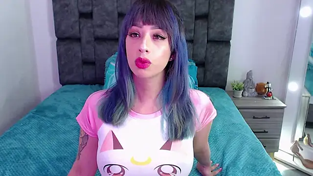 Snapshot of Allisonpetite1 chatting on 12, 10, 2025 Allisonpetite1 online show from 12, 10, 2025