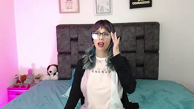 Snapshot of Allisonpetite1 chatting on 15, 10, 2025 Allisonpetite1 online show from 15, 10, 2025