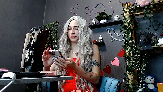 Snapshot of Walleriana chatting on 7, 10, 2025 Walleriana online show from 7, 10, 2025