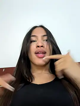 Snapshot of clara_evans_ss chatting on 27, 11, 2025 clara evans ss online show from 27, 11, 2025