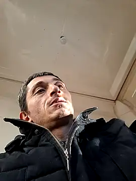 Snapshot of Mert2334 chatting on 20, 12, 2025 Mert2334 online show from 20, 12, 2025