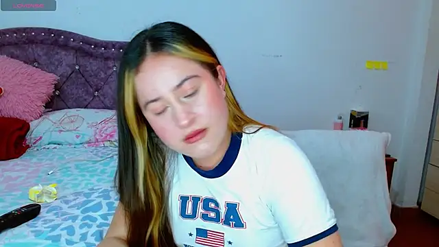 Snapshot of Hanssel_tess chatting on 25, 11, 2025 Hanssel tess online show from 25, 11, 2025