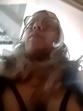 Abby 2-1 online show from 15, 12, 2025