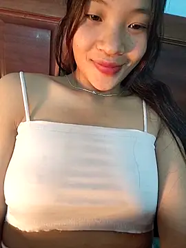 Snapshot of LeyLya chatting on 15, 12, 2025 LeyLya online show from 15, 12, 2025