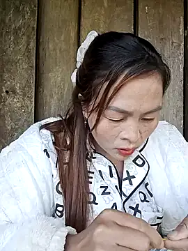 Snapshot of lucky774- chatting on 25, 11, 2025 lucky774- online show from 25, 11, 2025