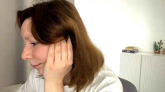 TamekiaSamii online show from 10, 11, 2025