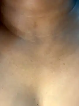 Snapshot of chocogirl_001 chatting on 11, 10, 2025 chocogirl 001 online show from 11, 10, 2025