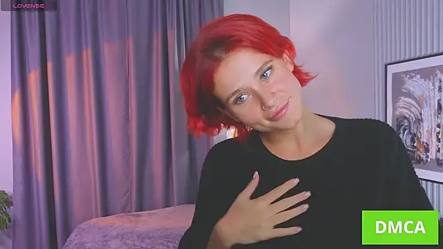 Snapshot of FoxxLina chatting on 14, 10, 2025 FoxxLina online show from 14, 10, 2025