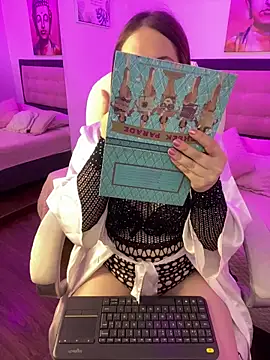 kattee adams online show from 27, 11, 2025