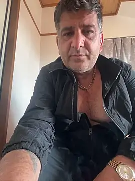 Xxxmerdan online show from 18, 4, 2026