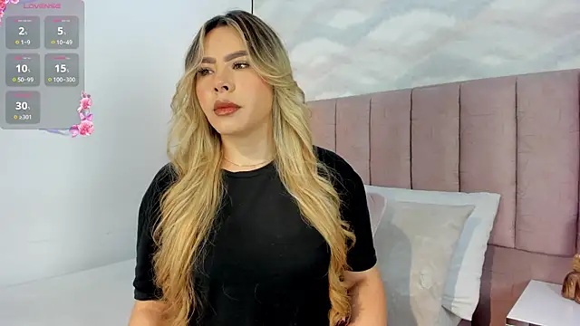 Snapshot of Katya_blonde chatting on 22, 10, 2025 Katya blonde online show from 22, 10, 2025