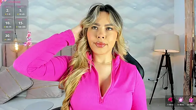 Snapshot of Katya_blonde chatting on 5, 11, 2025 Katya blonde online show from 5, 11, 2025