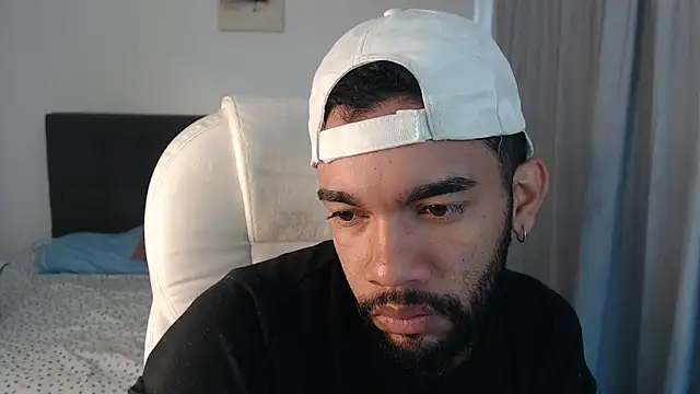 andresnoir  online show from 3, 11, 2025