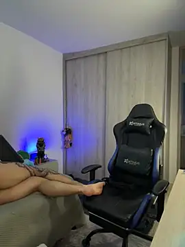 Dave-Max01 online show from 26, 11, 2025