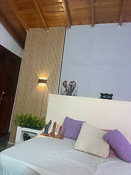 TianaGlow44 online show from 10, 3, 2026