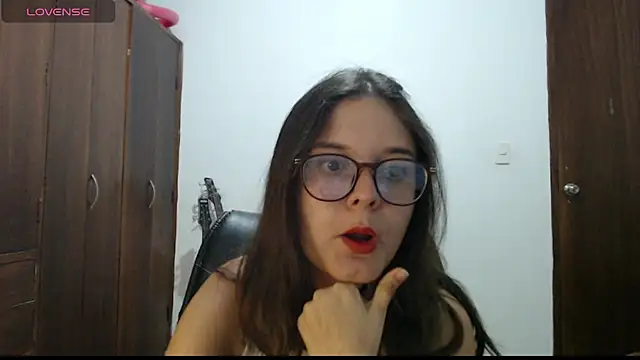 CarlaLorez online show from 23, 4, 2026