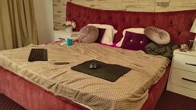 Snapshot of Vanessa_Babe chatting on 15, 10, 2025 Vanessa Babe online show from 15, 10, 2025