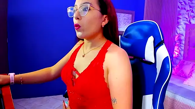 Snapshot of allison_mc chatting on 12, 11, 2025 allison mc online show from 12, 11, 2025