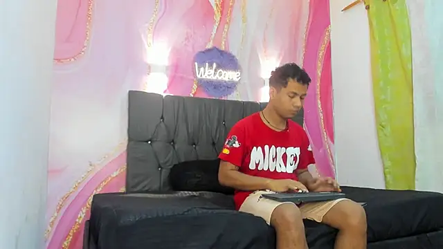 Raphael LatinBoy online show from 16, 10, 2025