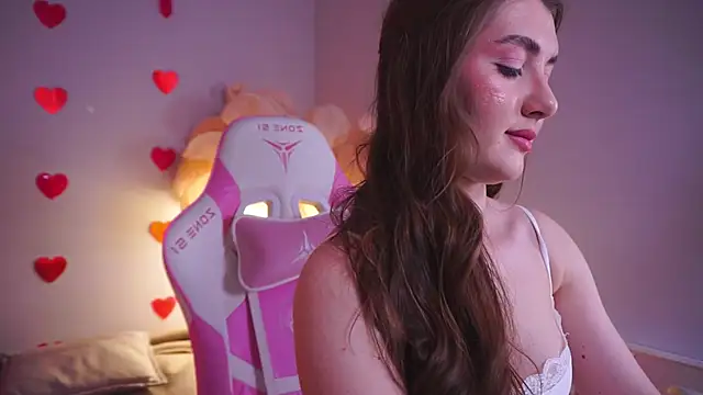 LureOfEva online show from 15, 2, 2026