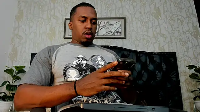 Snapshot of DenzelRios chatting on 12, 6, 2026 DenzelRios online show from 12, 6, 2026