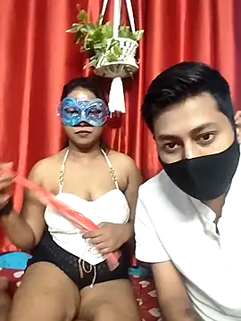 Snapshot of hornycouple654 chatting on 9, 10, 2025 hornycouple654 online show from 9, 10, 2025