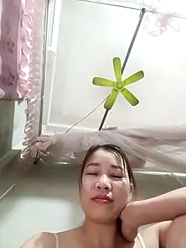 ladzy sexy online show from 11, 4, 2026