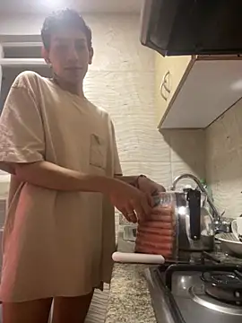 SiaraRealist online show from 4, 11, 2025