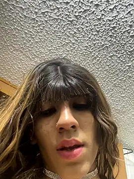 SiaraRealist online show from 1, 12, 2025