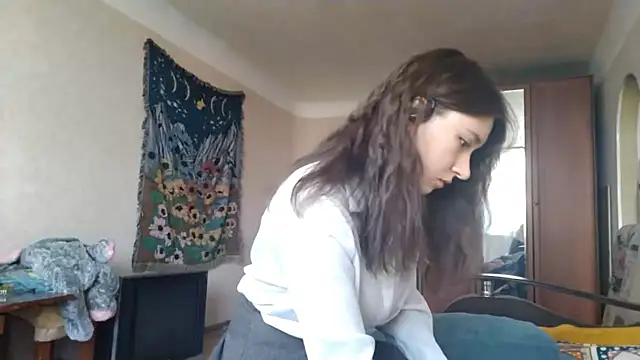 MiaLovelyOne online show from 7, 11, 2025