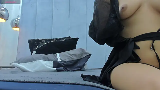 Honey Muse online show from 15, 10, 2025